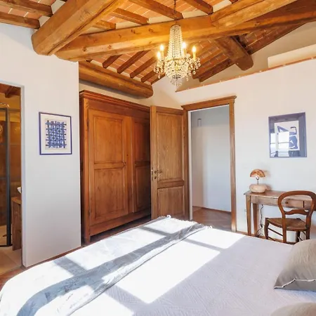 La Bella Di Campoleone Vila
